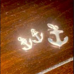 Authentic James Avery earrings and pendant